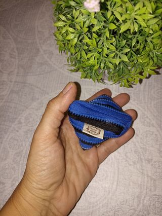 Monedero zipper hecho a mano. 