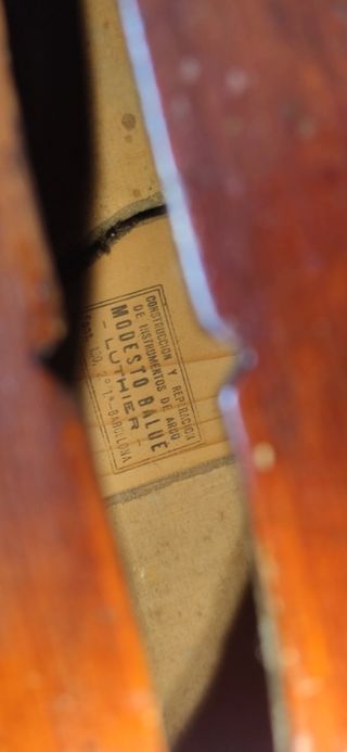 Contrabajo Modesto Balue de 1920