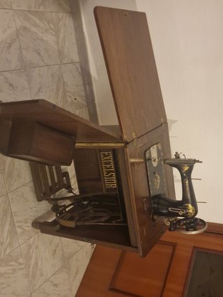 Maquina coser excelsior funciona
