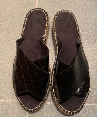 Sandalias esparto negras