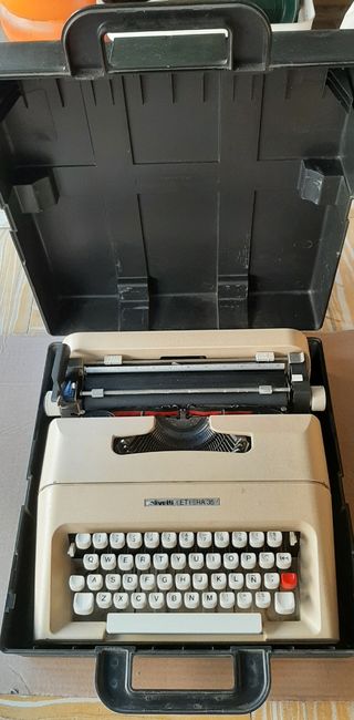 2 MAQUINAS DE ESCRIBIR-> CHOLLO !!!