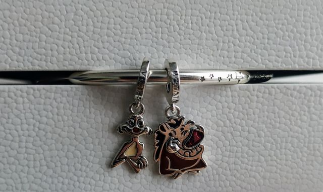 Charms Timón y Pumba (conjunto) Disney