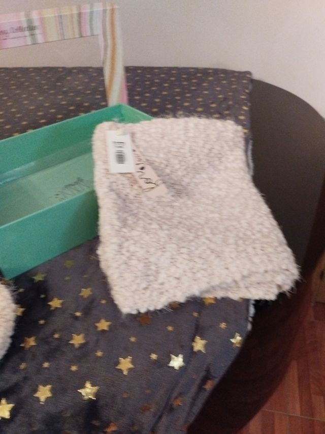 Bufanda y calcetines