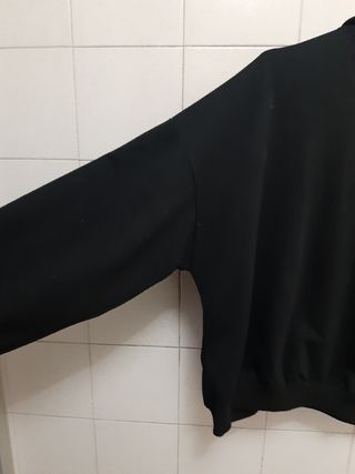 N. 2 felpe nere con cappuccio