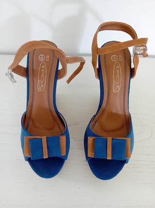 Scarpe da donna con zeppa