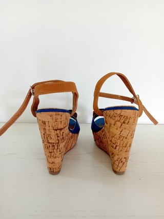 Scarpe da donna con zeppa