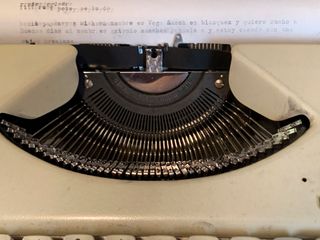 Máquina de escribir  Olympia Splendid 33 de