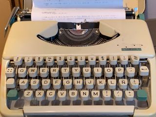 Máquina de escribir  Olympia Splendid 33 de