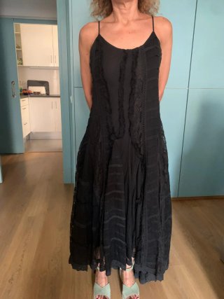 Precioso vestido negro ibicenco nuevo