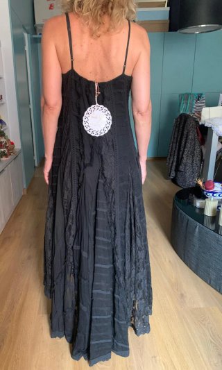 Precioso vestido negro ibicenco nuevo