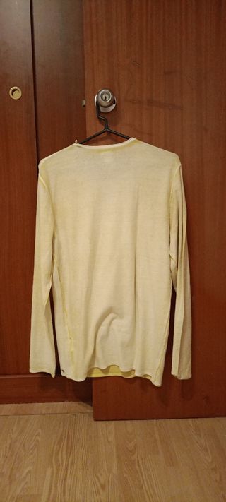 Jersey Guess Nuevo con Etiqueta