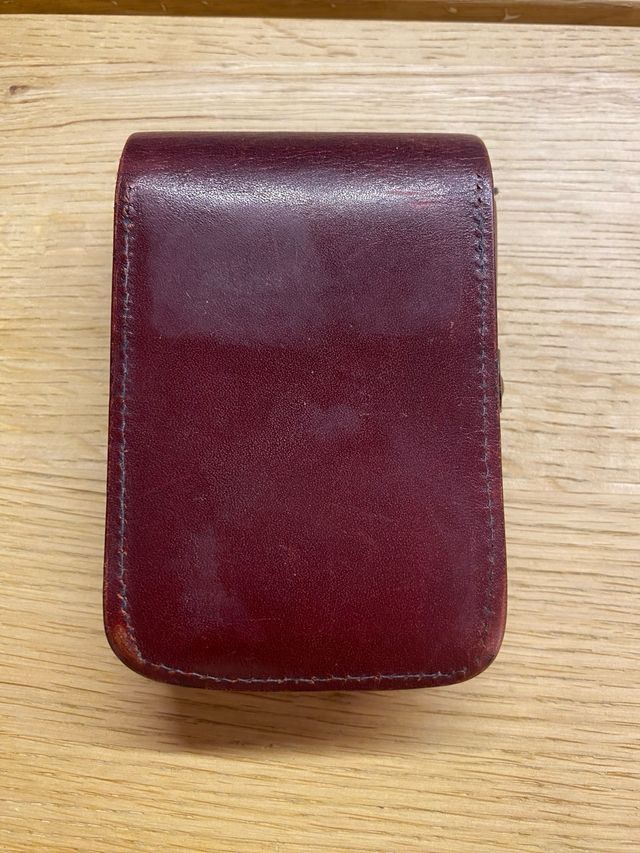 Pitillera de piel - Etienne Aigner