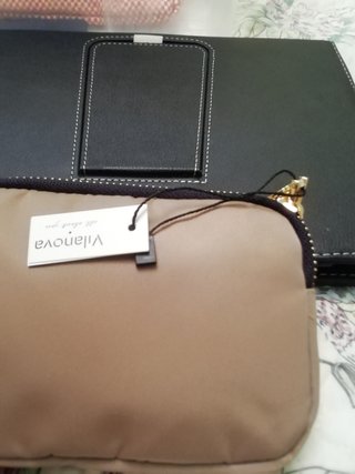monedero marca Villanova