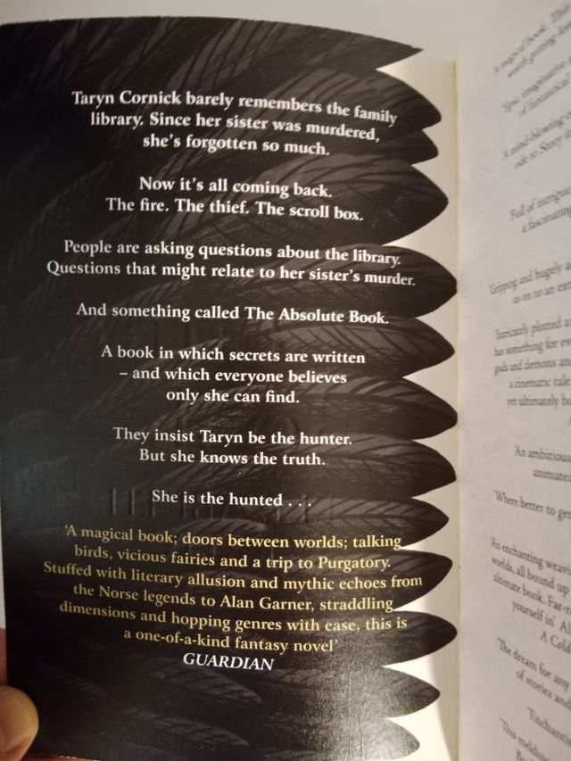 The Absolute Book. Novela Elizabeth Knox (inglés)