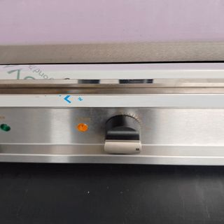 🟪 HT - Plancha acero Eléctrica 70 cm