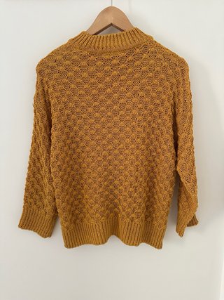 Jersey amarillo mostaza punto Mango S