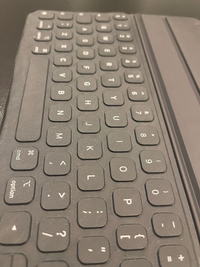 Apple smart folio keyboard PARA REPARAR