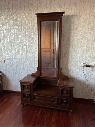 Antiguo mueble ticador madera restaurado