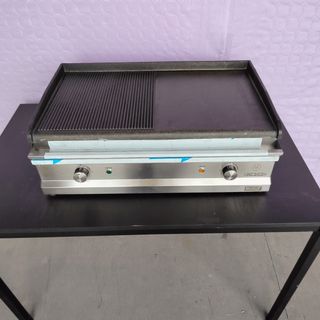 🟪 HT - Plancha Hierro Mitad Ranurada [70 cm]