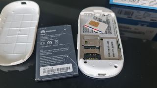 Modem+Router portatile huawei 3g con scheda grande