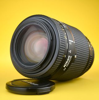 Objetivo Nikon Nikkor AF 35-105