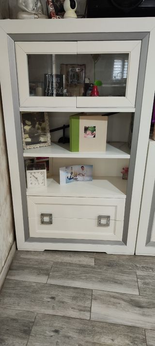 Muebles vitrina madera maciza
