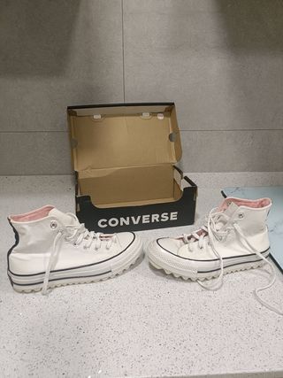 Converse  chuck Taylor plataforma.impecables