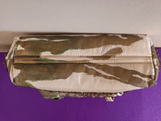 Espectacular Bolsito Verde y Dorado