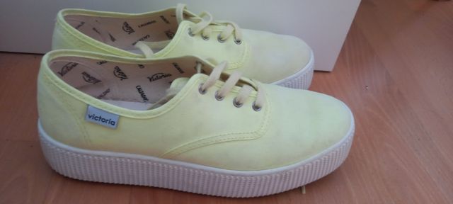 Zapatillas Victoria Amarillo