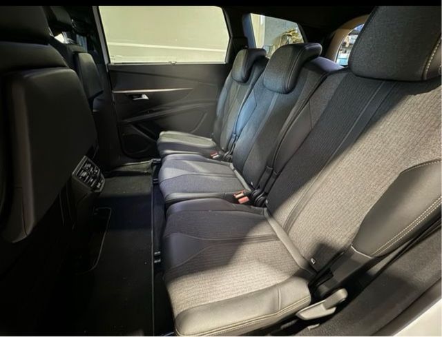 Peugeot 5008 2020