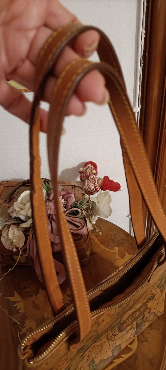 Borsa Alviero Martini