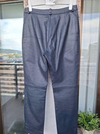 Pantalón de cuero 