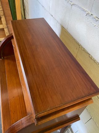 ✅escritorio madera maciza en perfecto estado