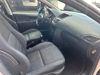 Peugeot 207 1.4 HDI