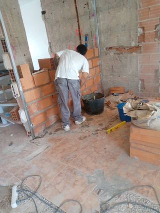 REFORMAS INTEGRALES PINTURAS ALISADOS DE GOTAS