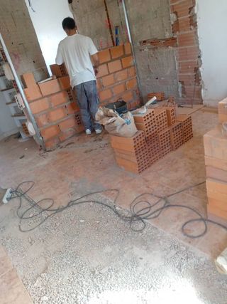 REFORMAS INTEGRALES PINTURAS ALISADOS DE GOTAS