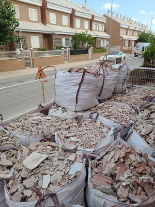 REFORMAS INTEGRALES PINTURAS ALISADOS DE GOTAS