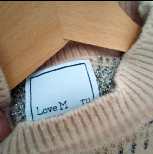 Jersey puesto 1 vez brillo hilo dorados