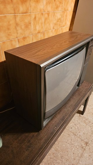 Televisor Philips antiguo