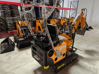 Mini excavadora retro la + pequeña 700kg