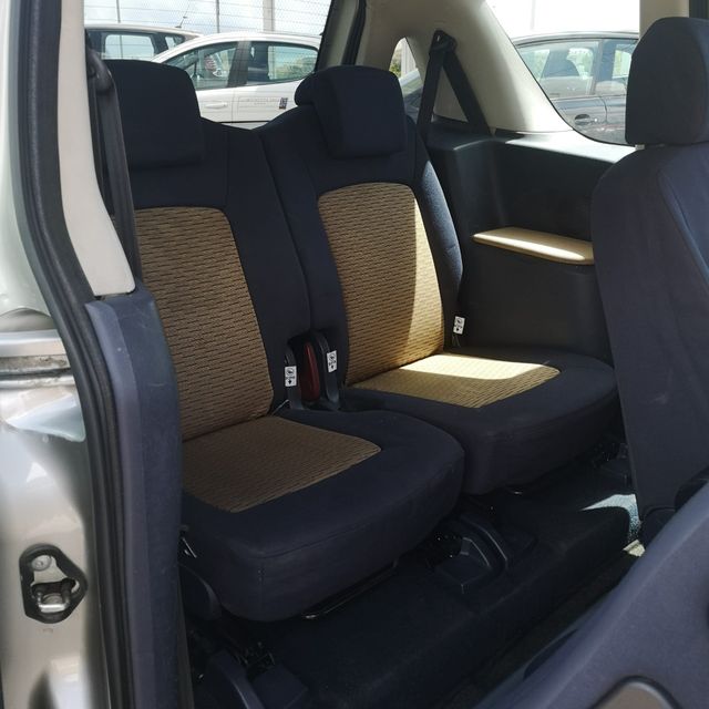 Peugeot 1007 1.4VTI Gasolina AUTOMÁTICO