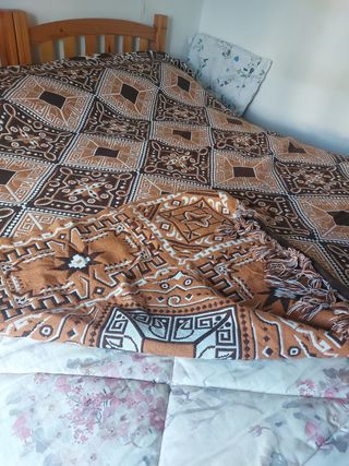 Copriletto in lana doubleface