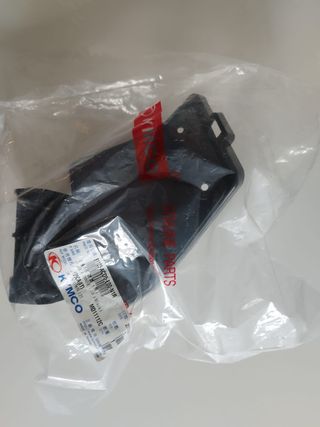 Cubierta guantera derecha Kymco dowtown 125