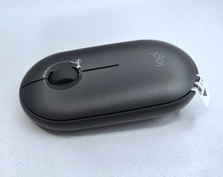 Ratón Logitech Pebble M350