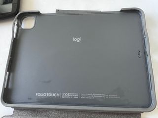 logitech ipad pro 11-inch,1st and 2nd generation