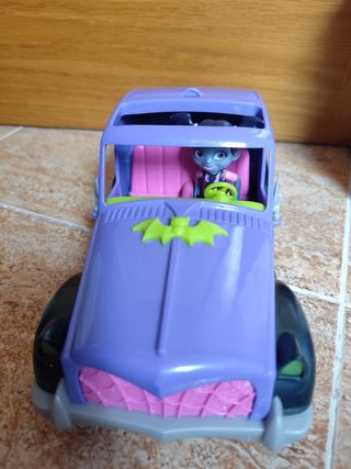 Coche de juguete vampirina
