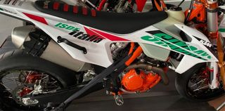 Ktm 450 six days 2021 - 3100 km  algo negociable