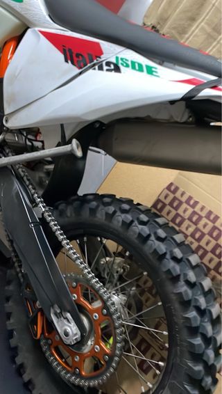 Ktm 450 six days 2021 - 3100 km  algo negociable