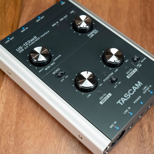 Tarjeta de sonido externa TASCAM US-122 MKII