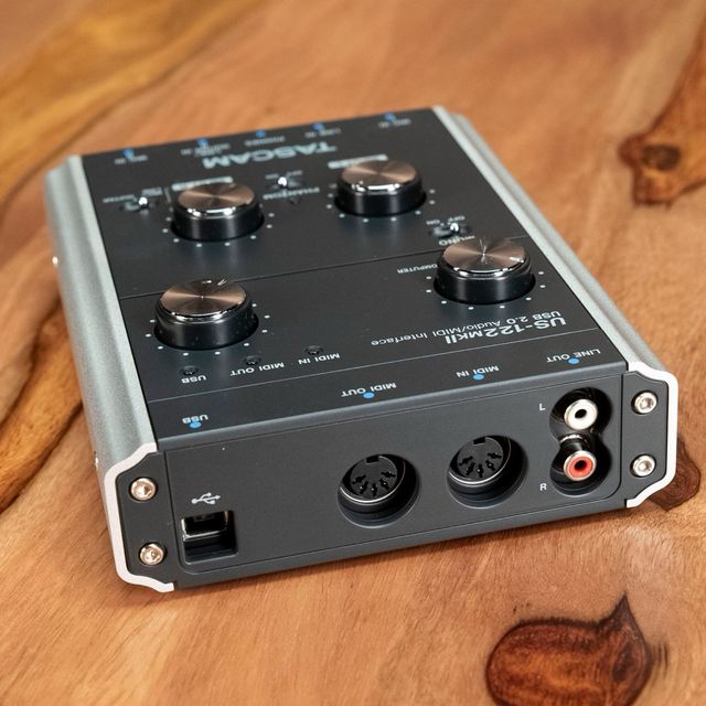 Tarjeta de sonido externa TASCAM US-122 MKII